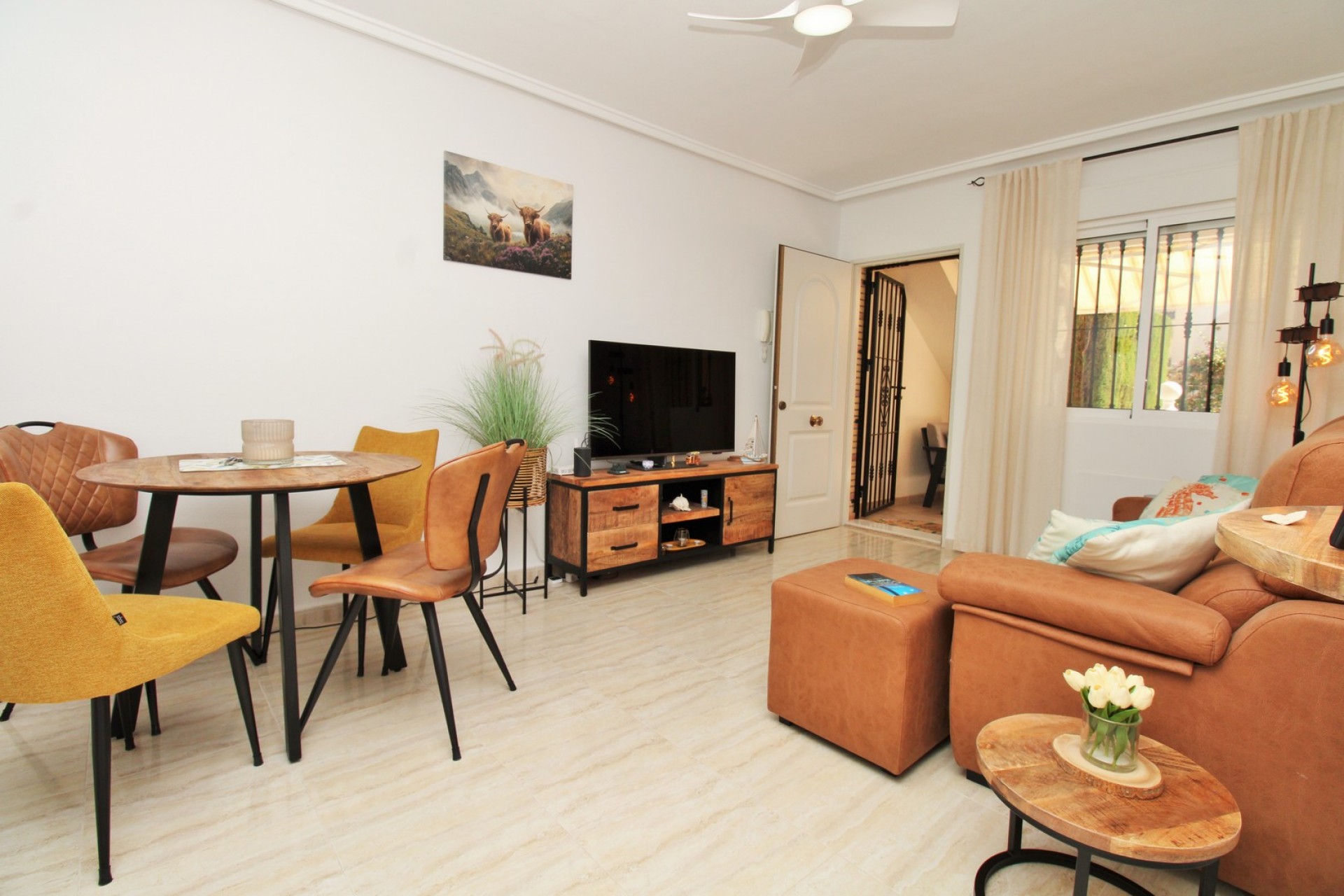 Resale - Apartment -
Villamartin - Los Dolses