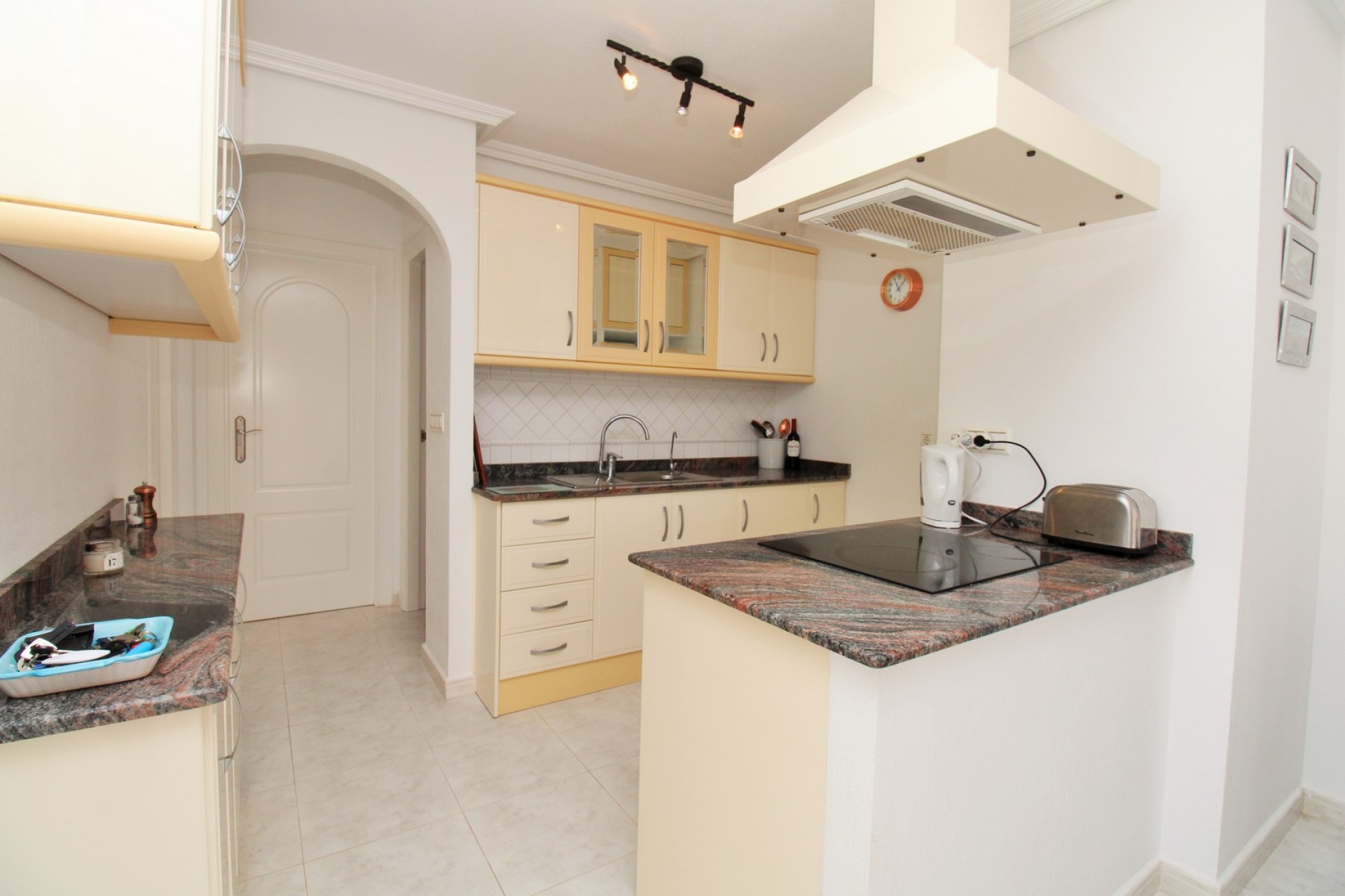 Resale - Apartment -
Villamartin - PAU 8