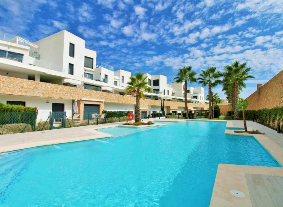 Resale - Apartment -
Villamartin - PAU 8