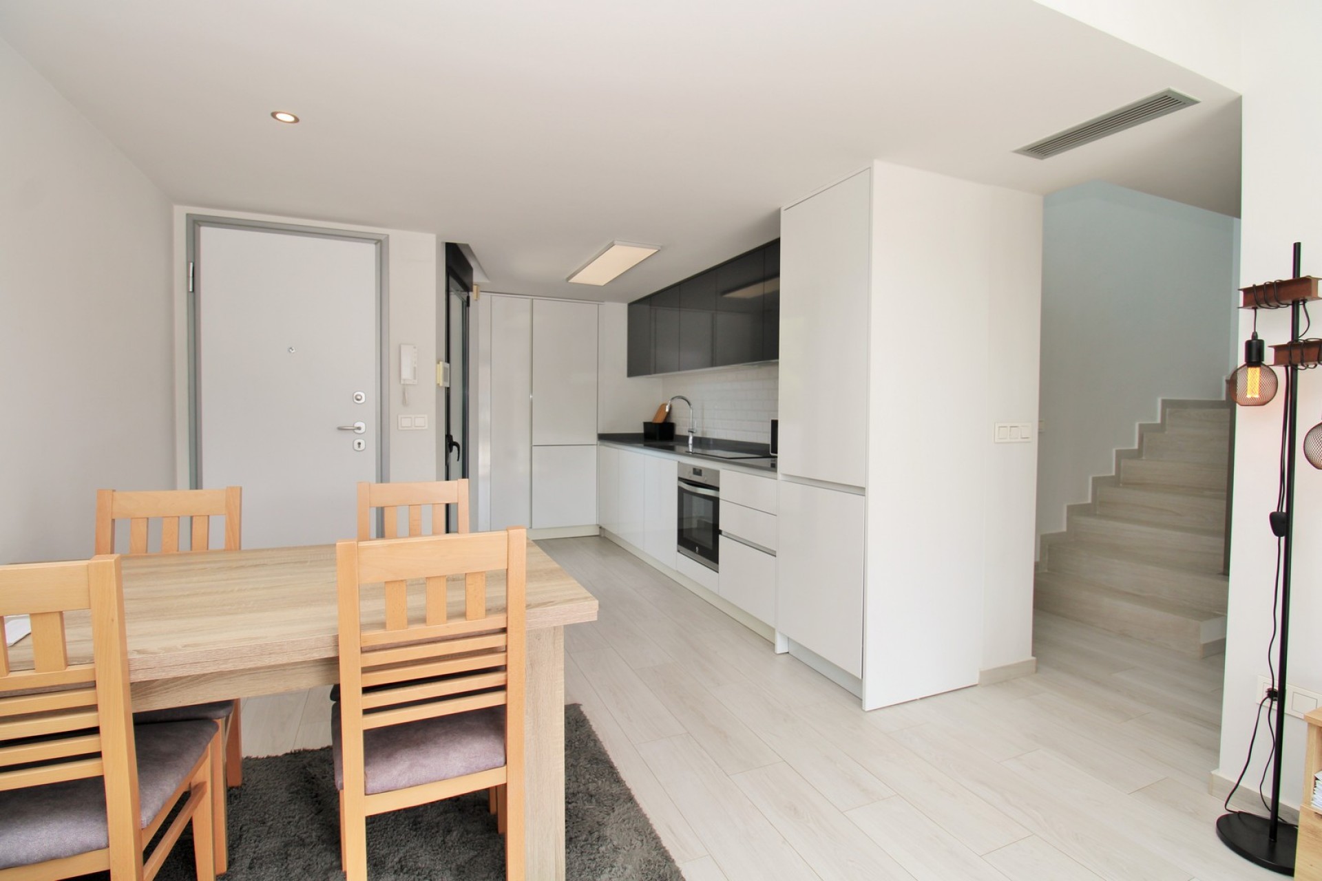 Resale - Apartment -
Villamartin - PAU 8
