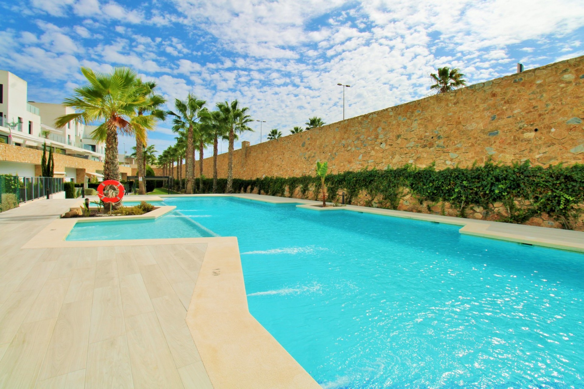 Resale - Apartment -
Villamartin - PAU 8