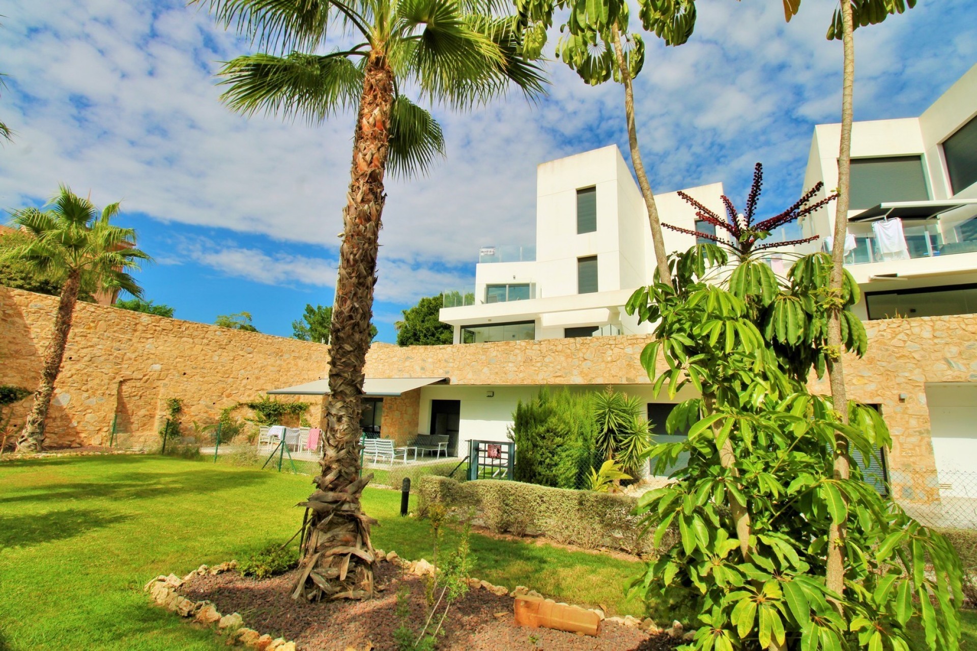 Resale - Apartment -
Villamartin - PAU 8