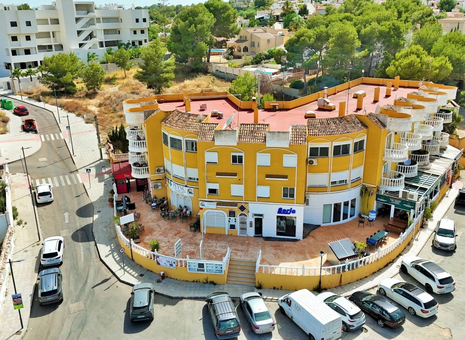Resale - Apartment -
Villamartin