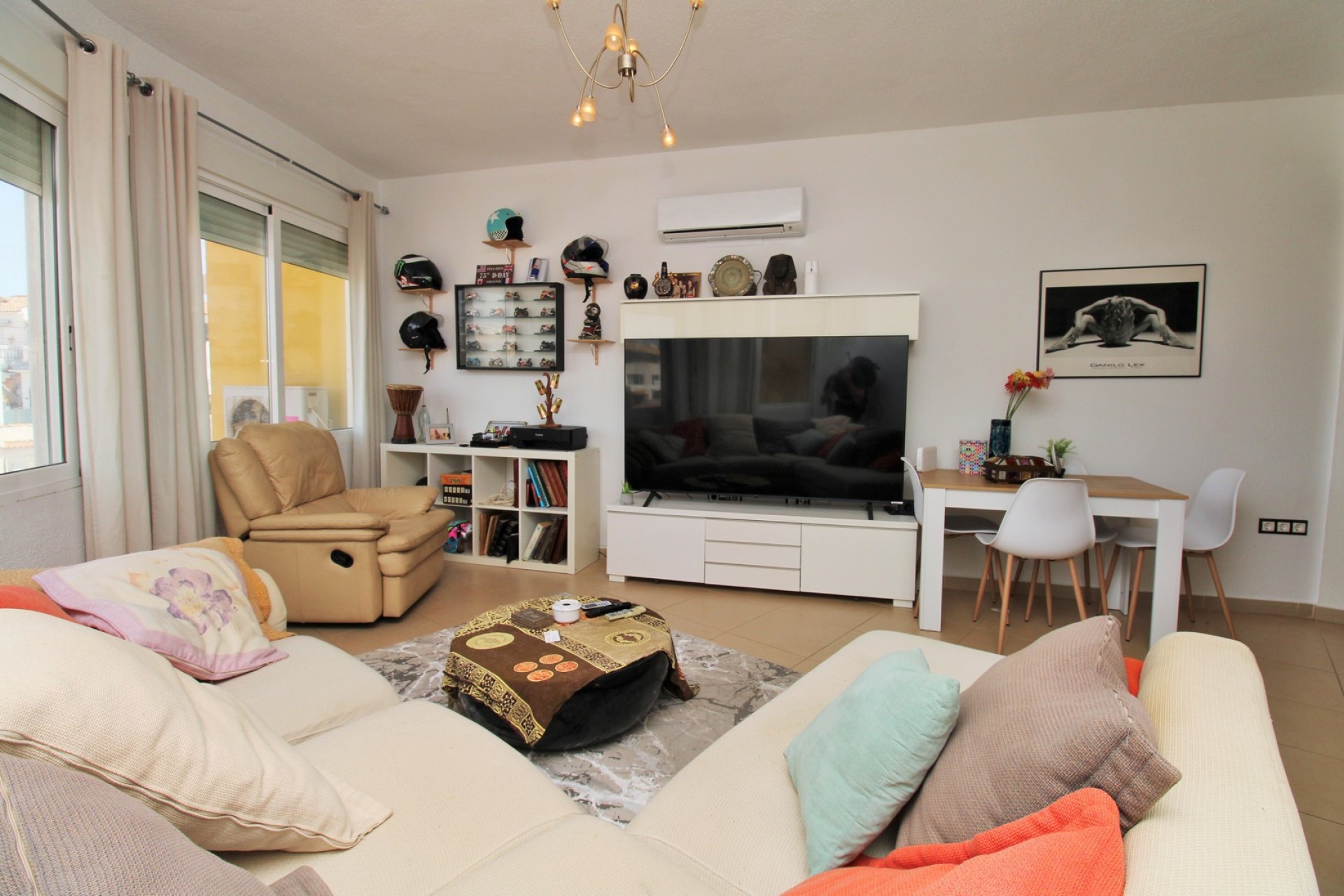 Resale - Apartment -
Villamartin