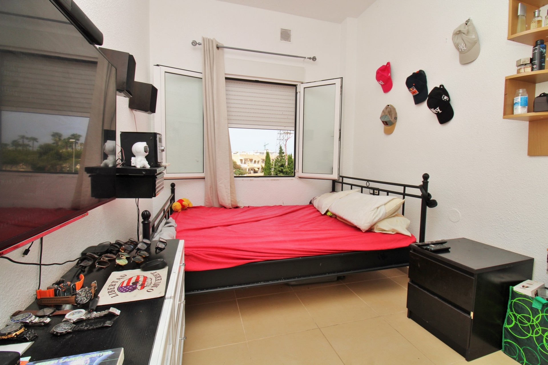 Resale - Apartment -
Villamartin