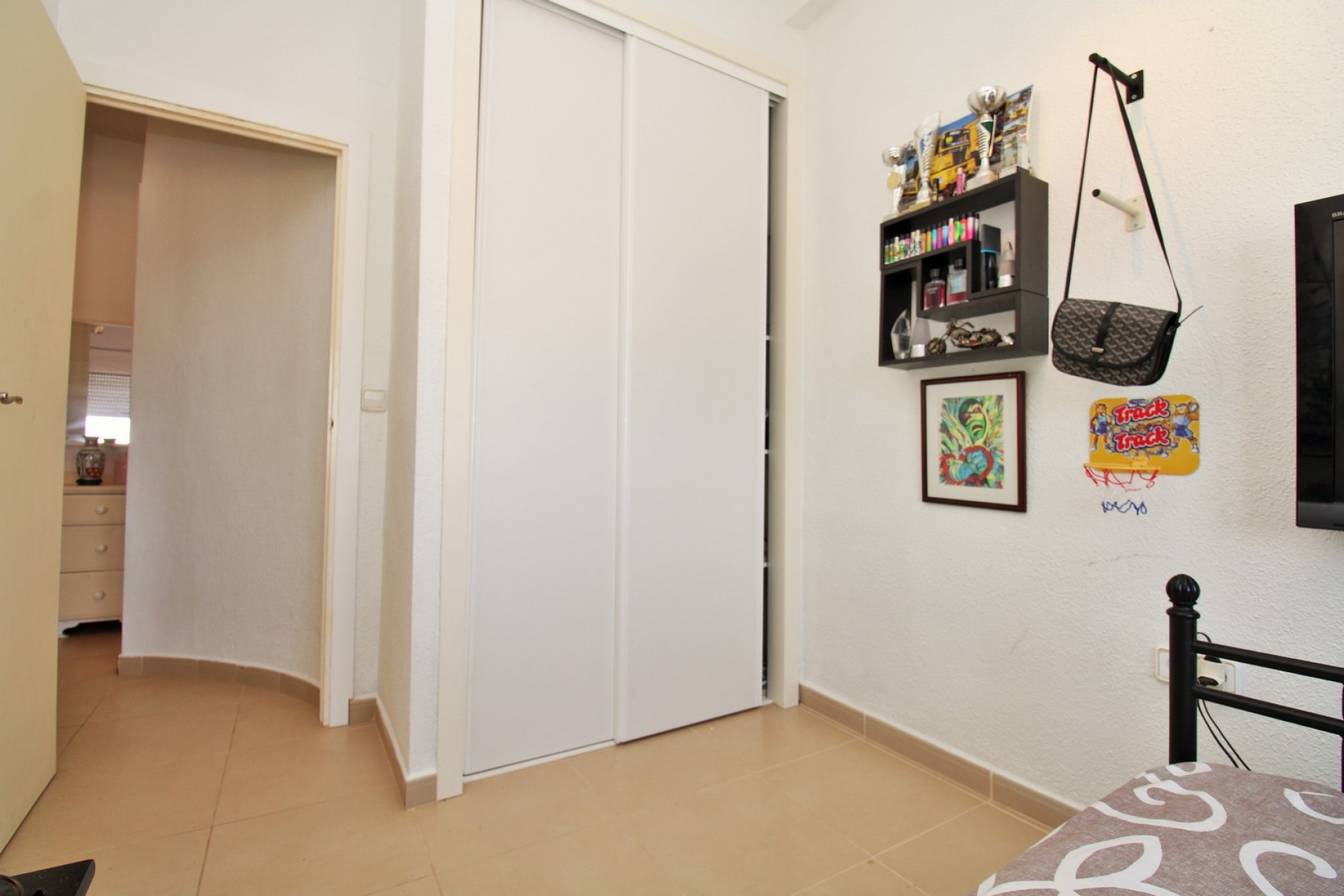 Resale - Apartment -
Villamartin