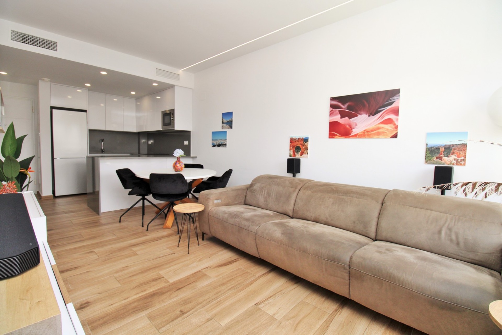 Resale - Apartment -
Villamartin