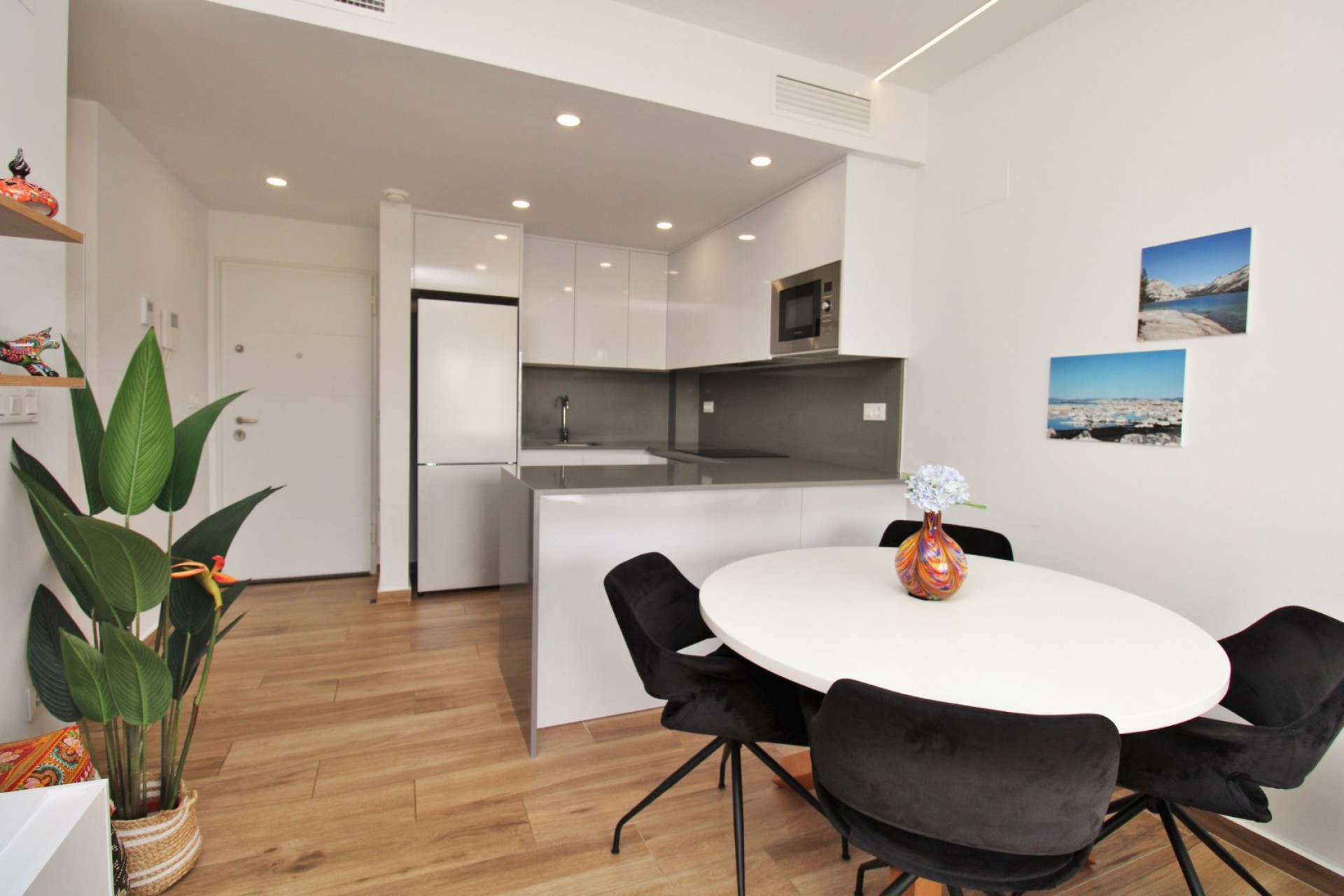 Resale - Apartment -
Villamartin