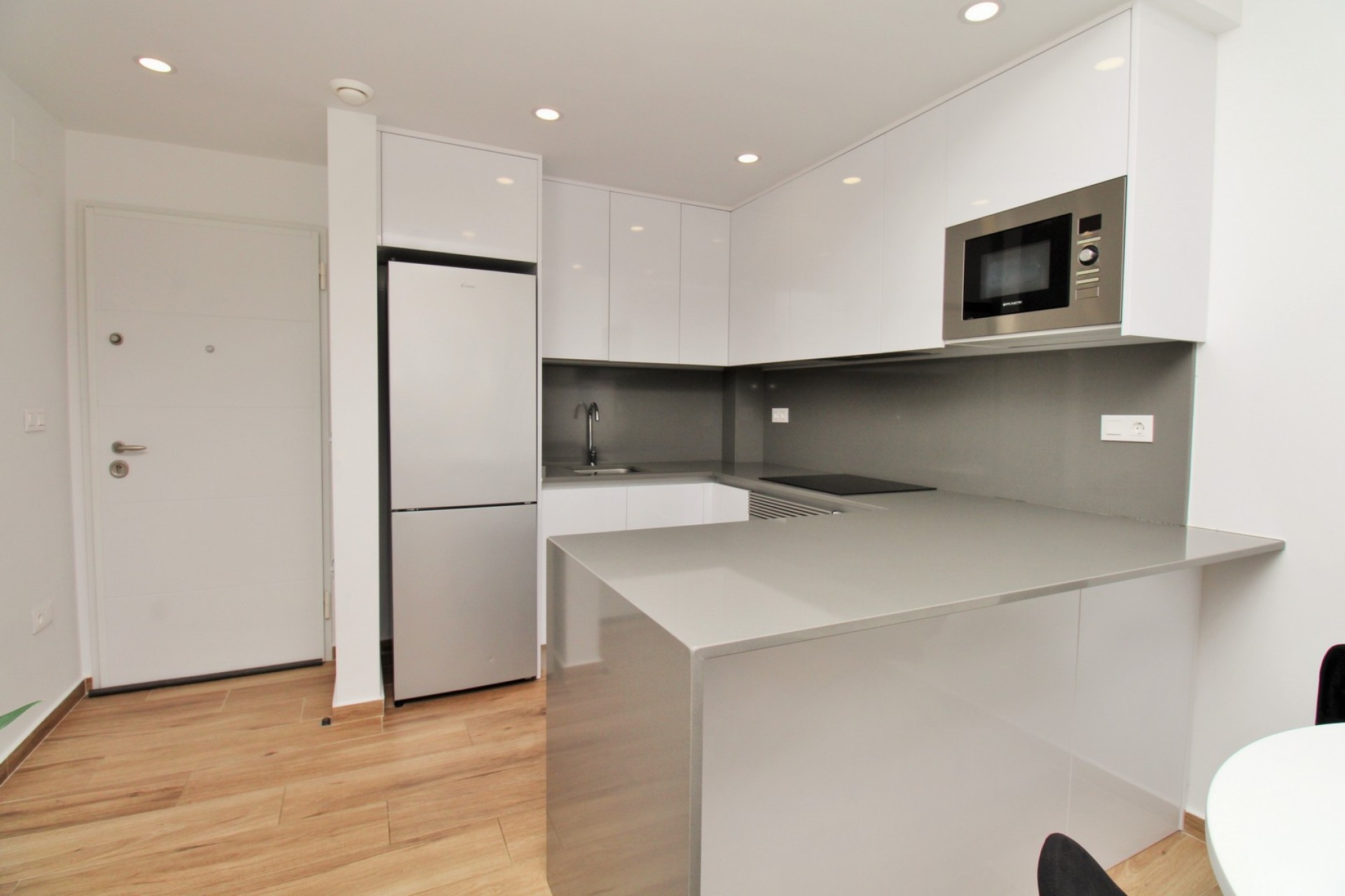 Resale - Apartment -
Villamartin