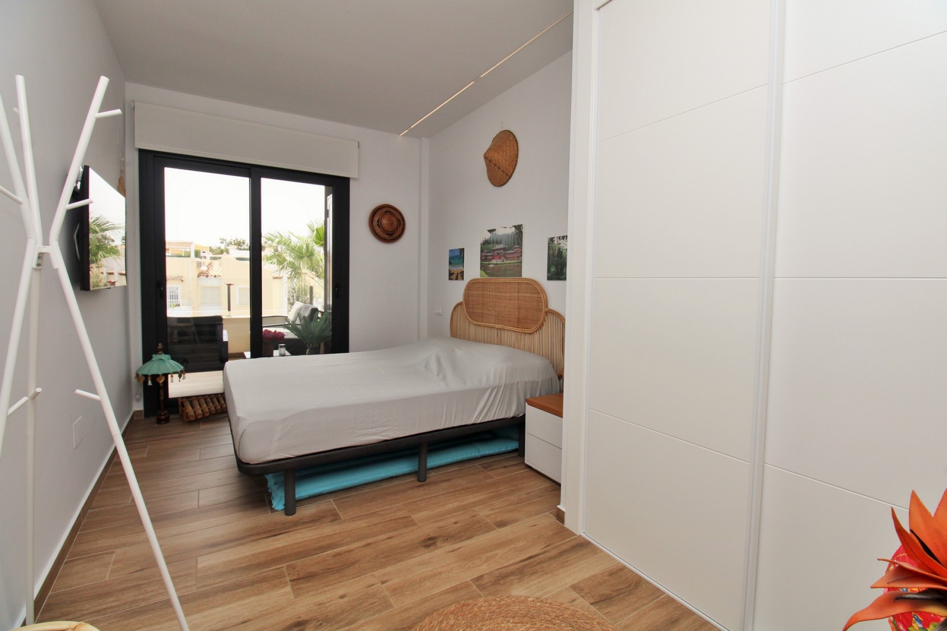 Resale - Apartment -
Villamartin