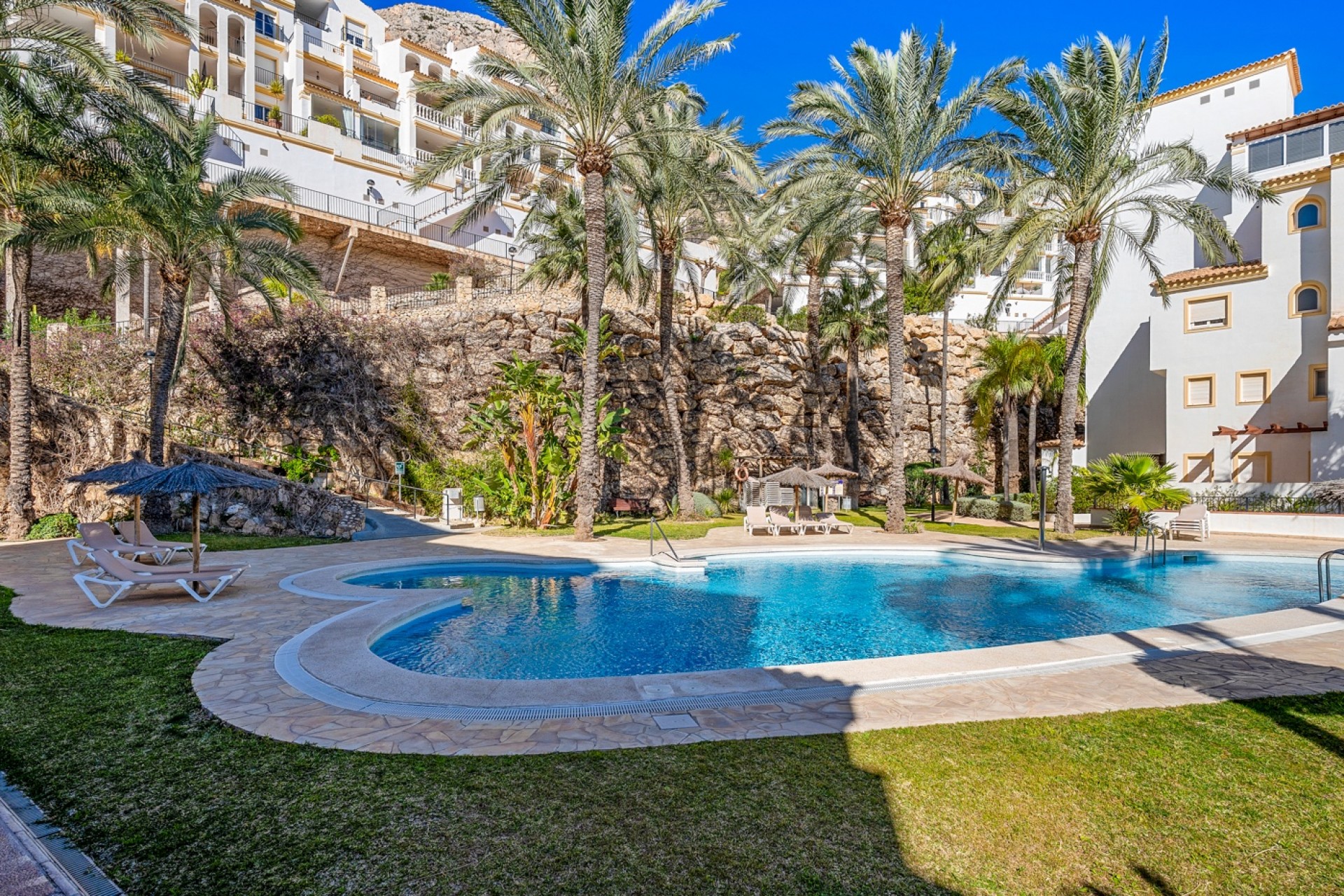 Resale - Apartments -
Altea - Mascarat
