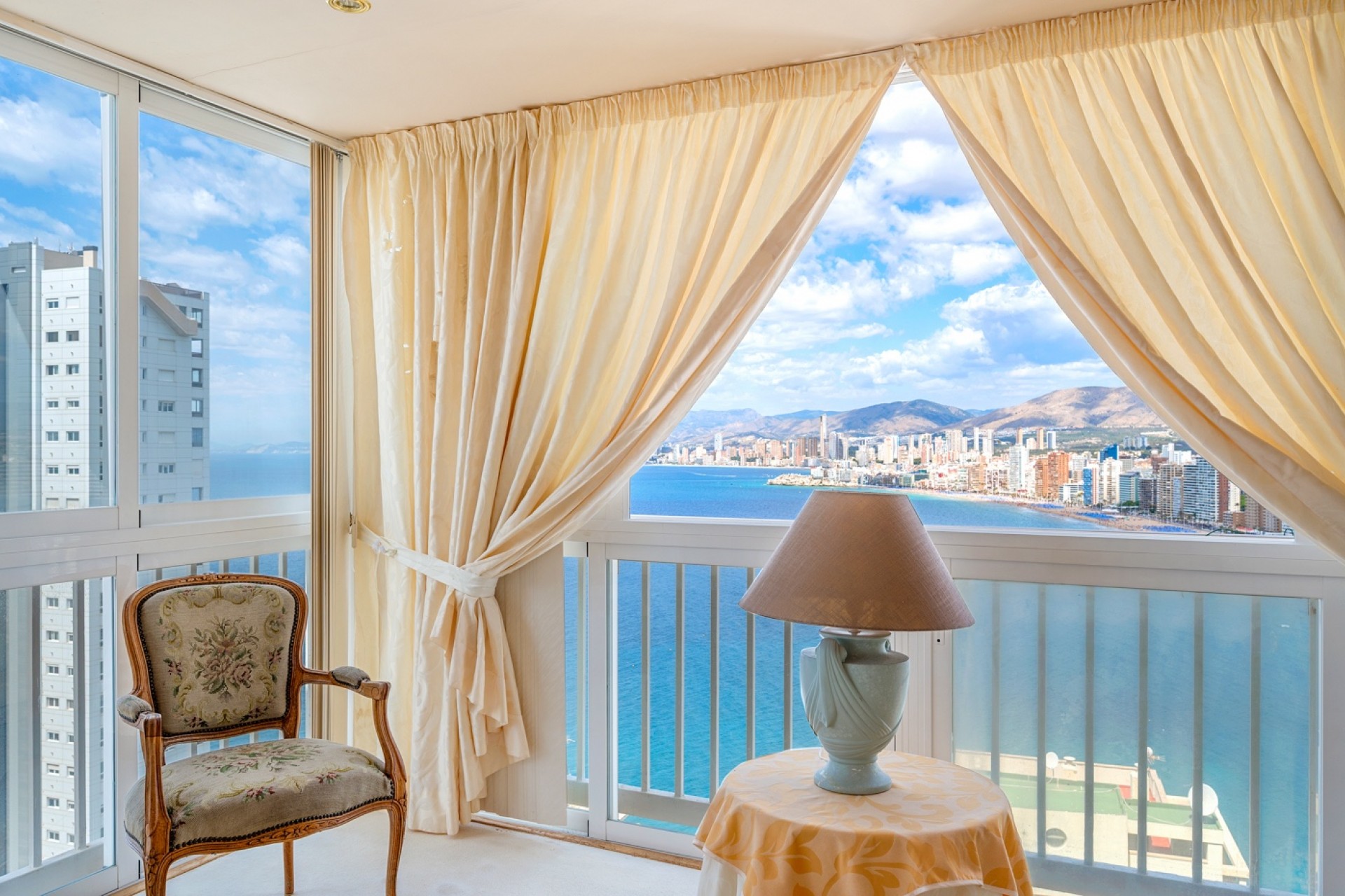 Resale - Apartments -
Benidorm - Levante