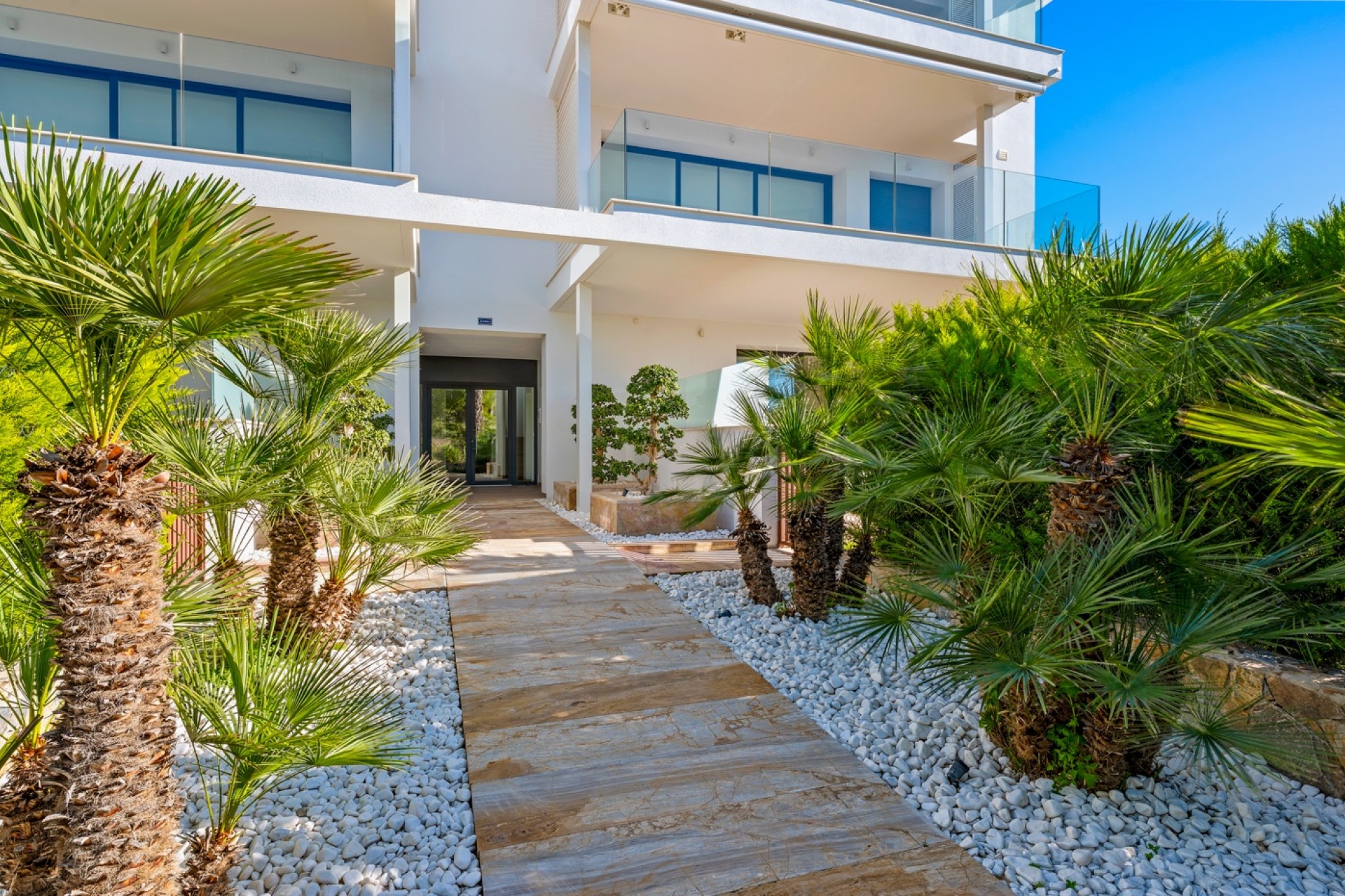 Resale - Apartments -
Las Colinas Golf Resort - Las Colinas