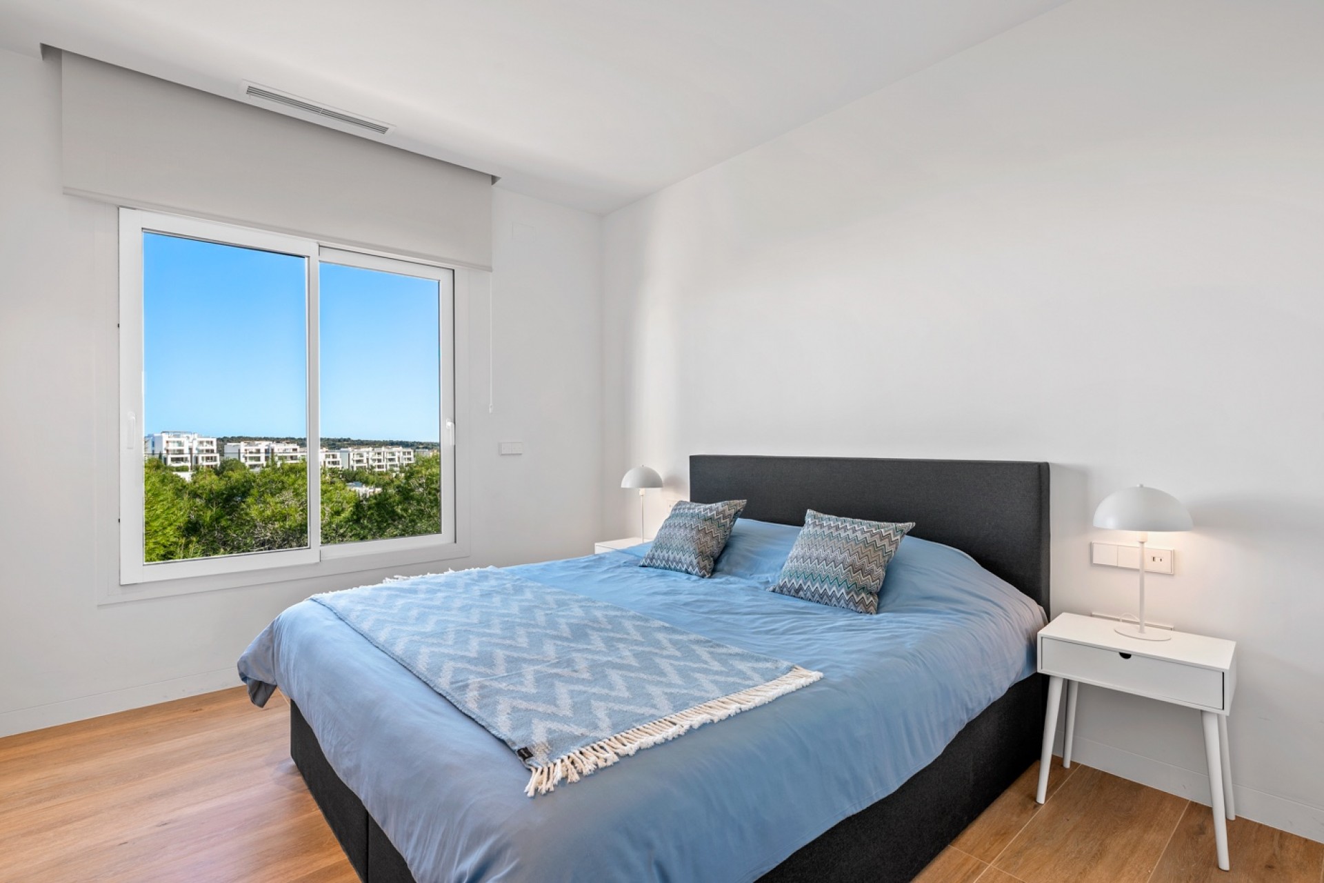 Resale - Apartments -
Las Colinas Golf Resort - Las Colinas