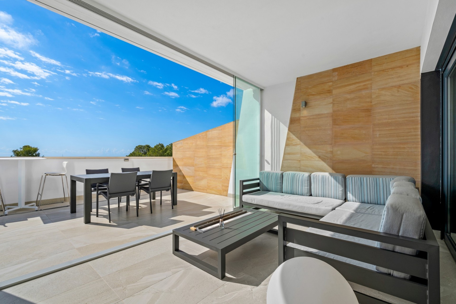 Resale - Apartments -
Villamartin - Costa Blanca