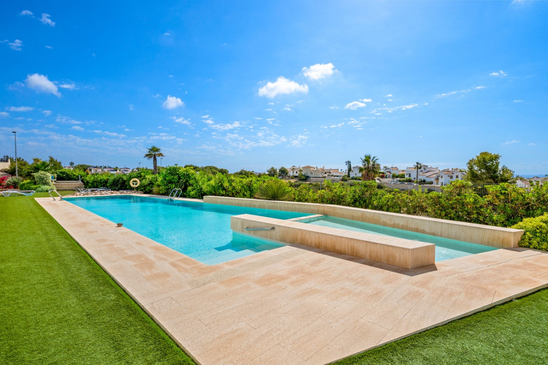 Resale - Apartments -
Villamartin - Costa Blanca