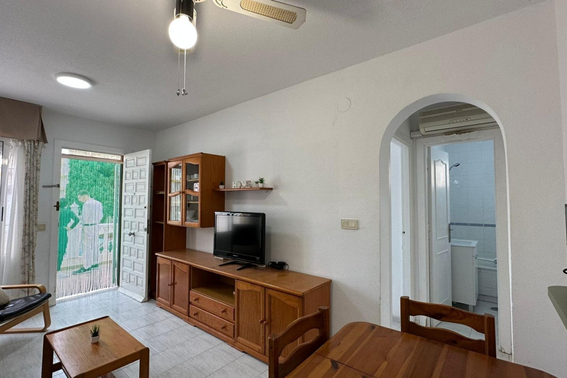 Resale - Bungalow -
Orihuela Costa - La Florida