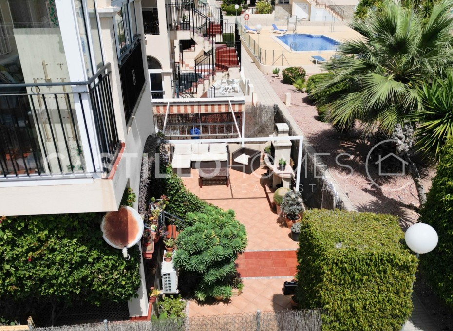 Resale - Bungalow -
Orihuela Costa - La Florida