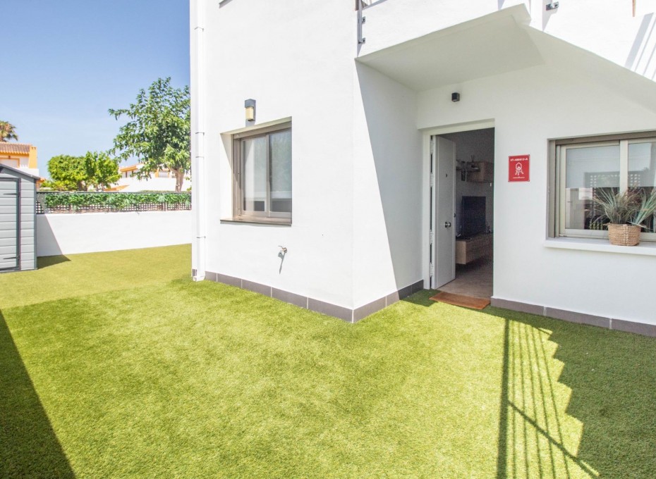 Resale - Bungalow -
Pilar de la Horadada - Torre de la Horadada