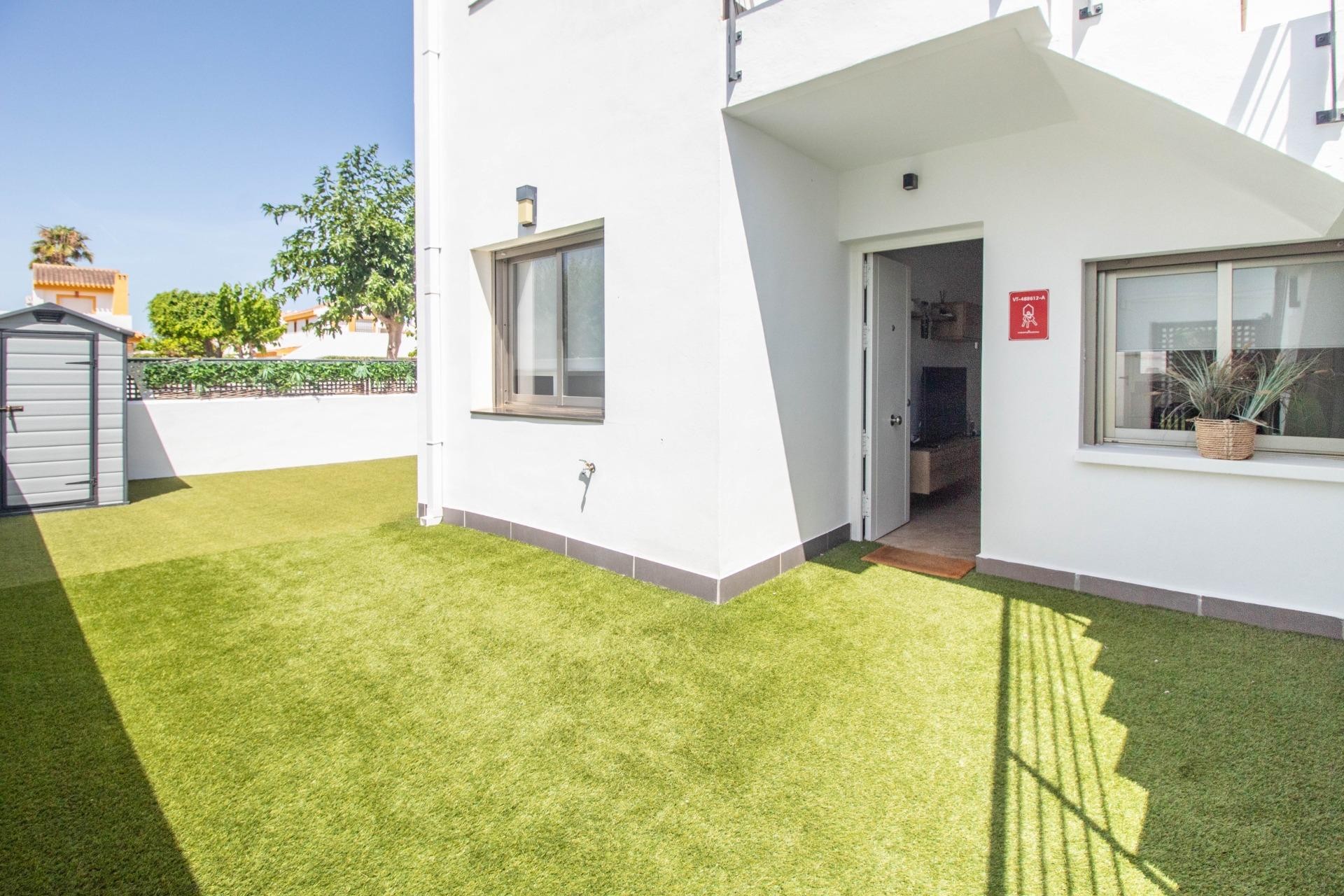 Resale - Bungalow -
Pilar de la Horadada - Torre de la Horadada