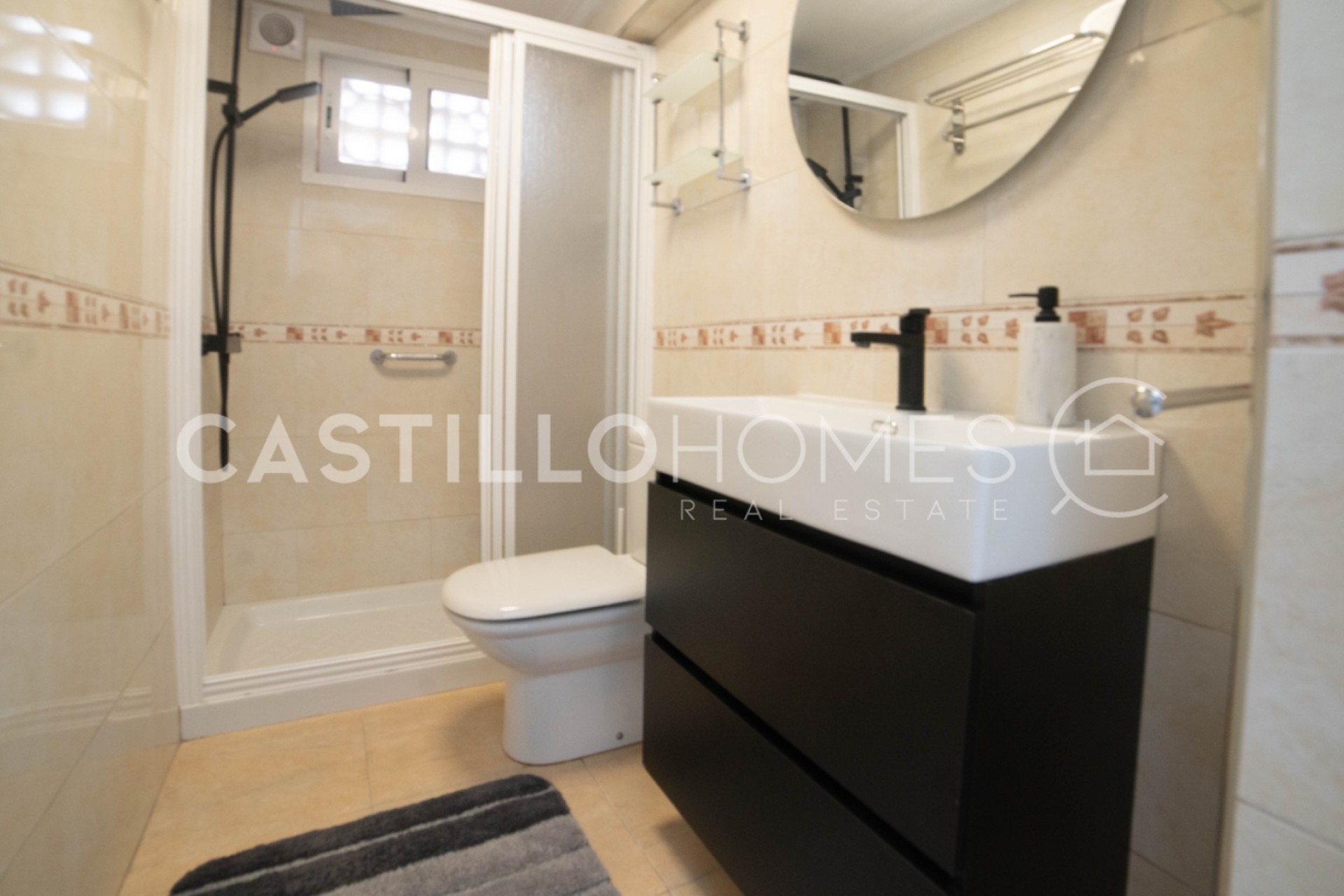 Resale - Bungalow -
Torrevieja - Aguas Nuevas