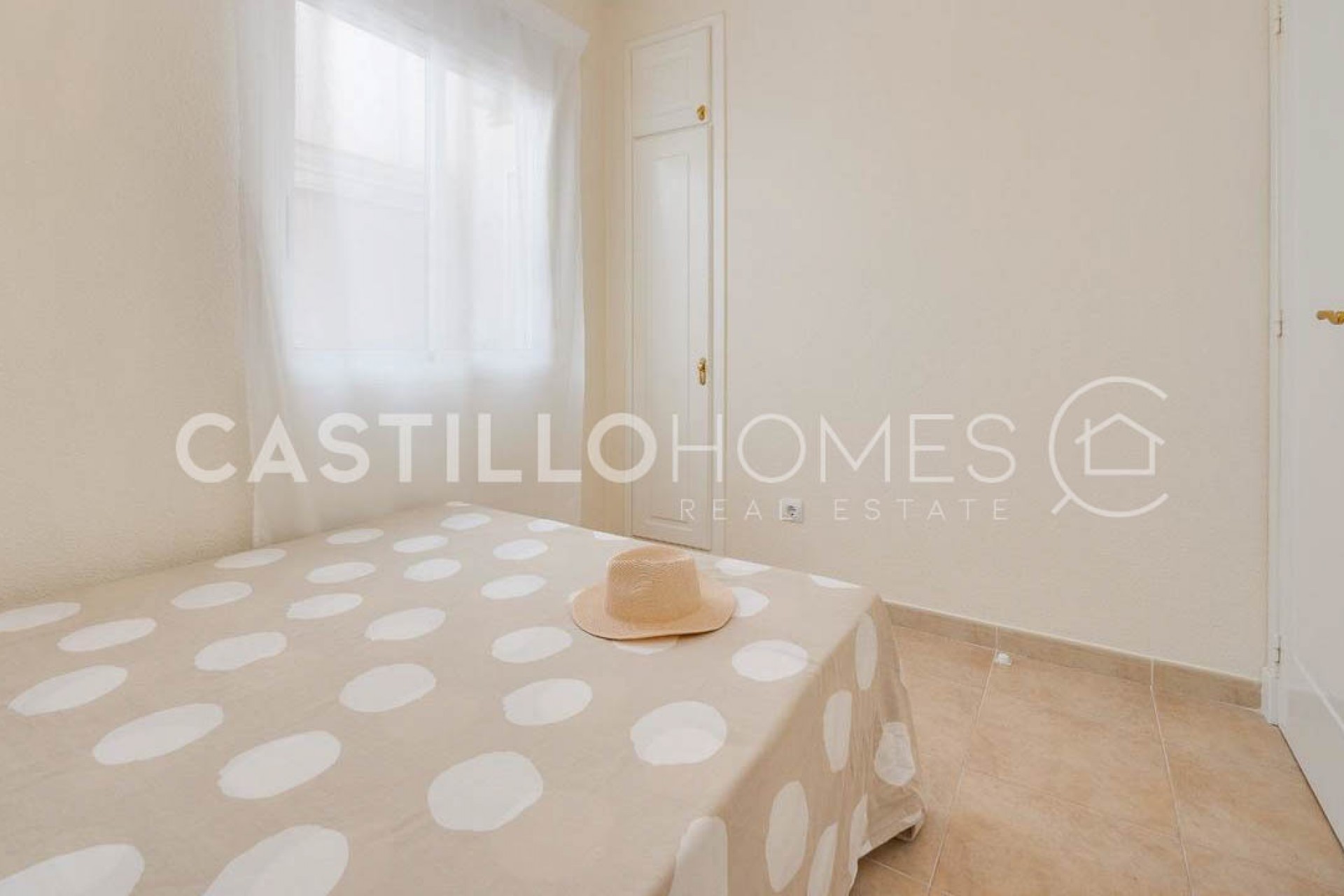 Resale - Bungalow -
Torrevieja - Altos de la Bahía