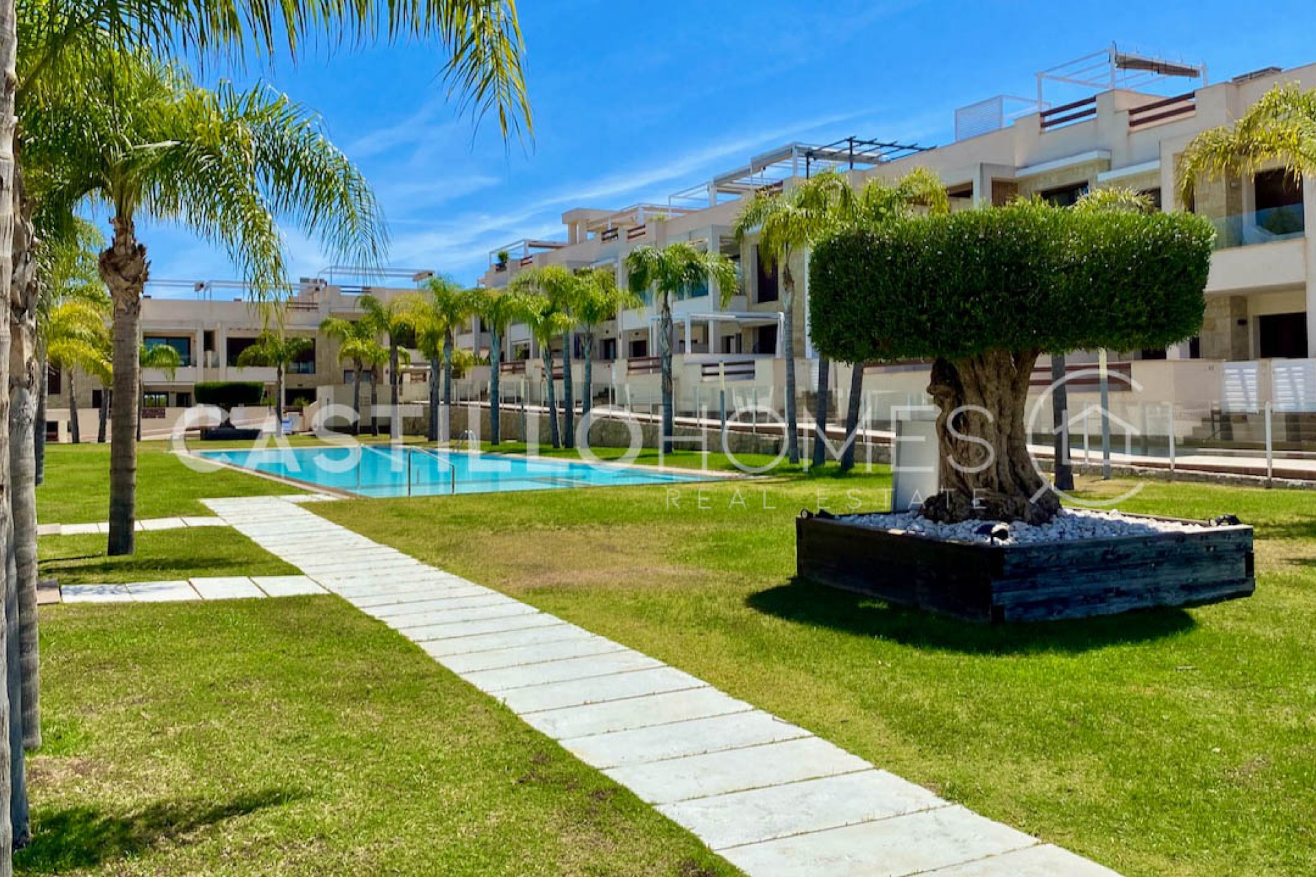 Resale - Bungalow -
Torrevieja - Los Balcones