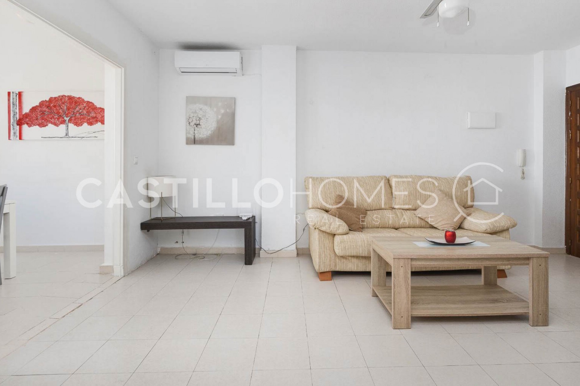 Resale - Bungalow -
Torrevieja - Playa Los Naufragos