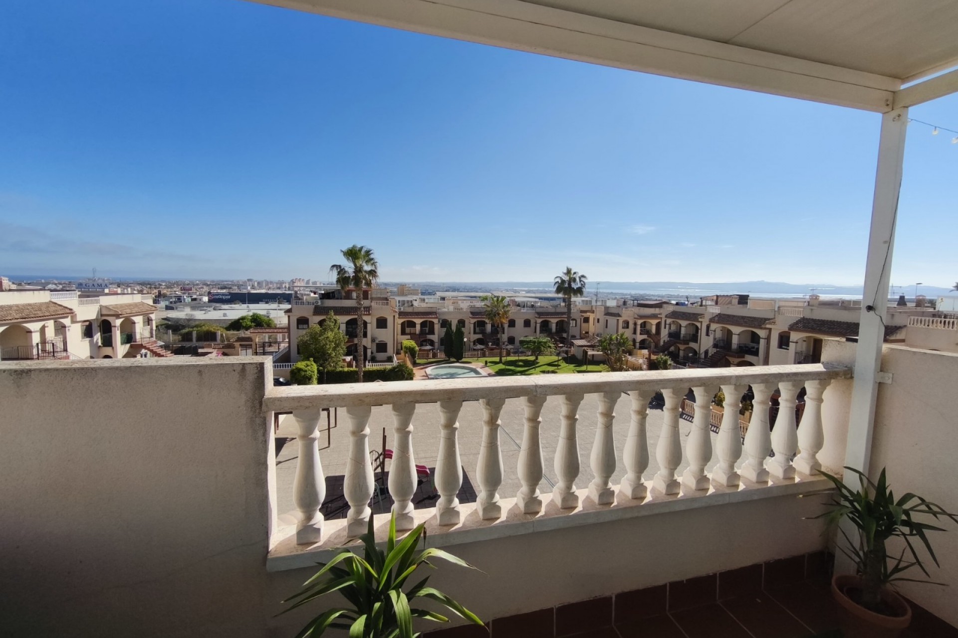 Resale - Bungalow -
Torrevieja - Sector 25
