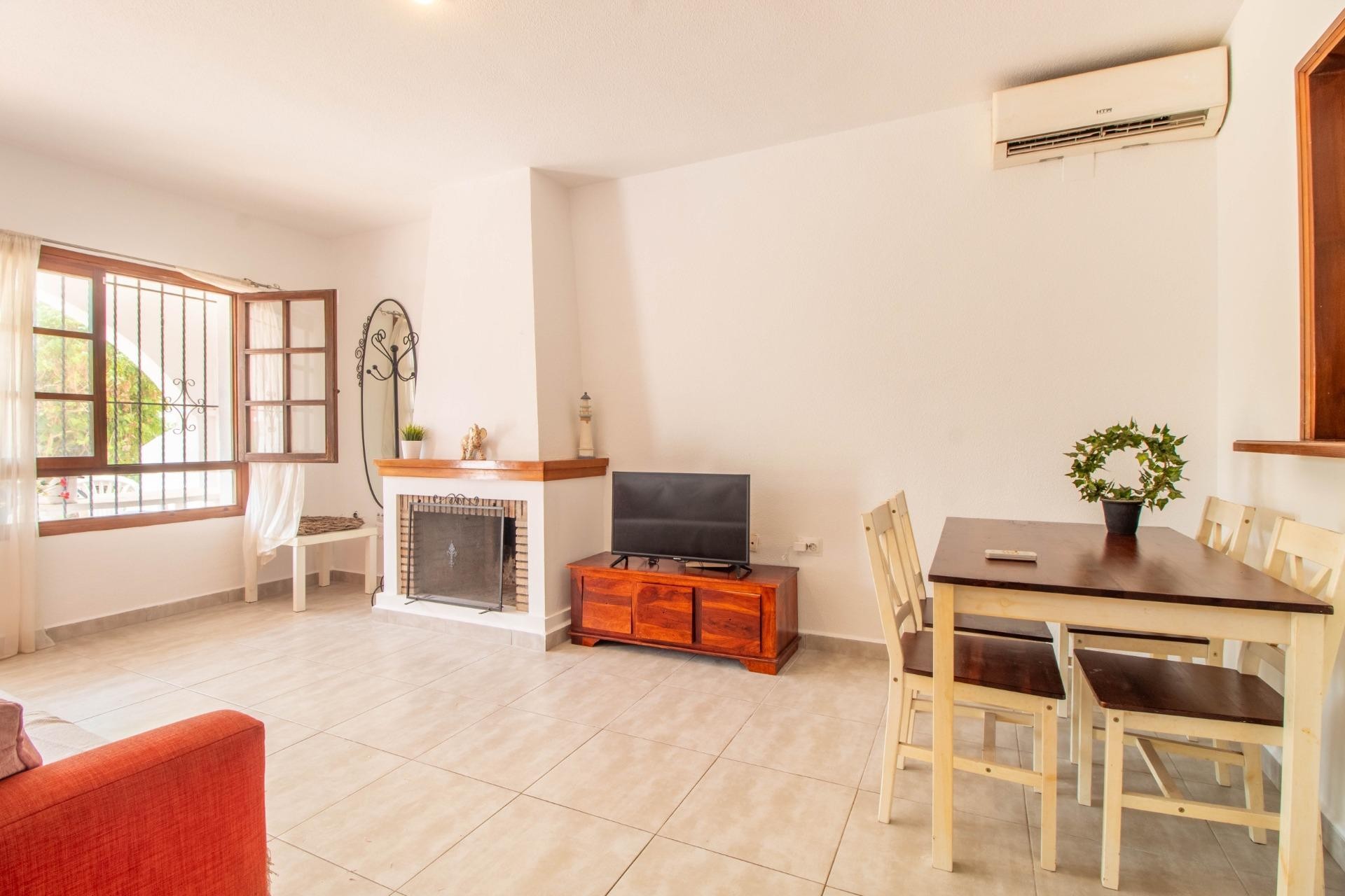 Resale - Bungalow -
Torrevieja - Torreblanca