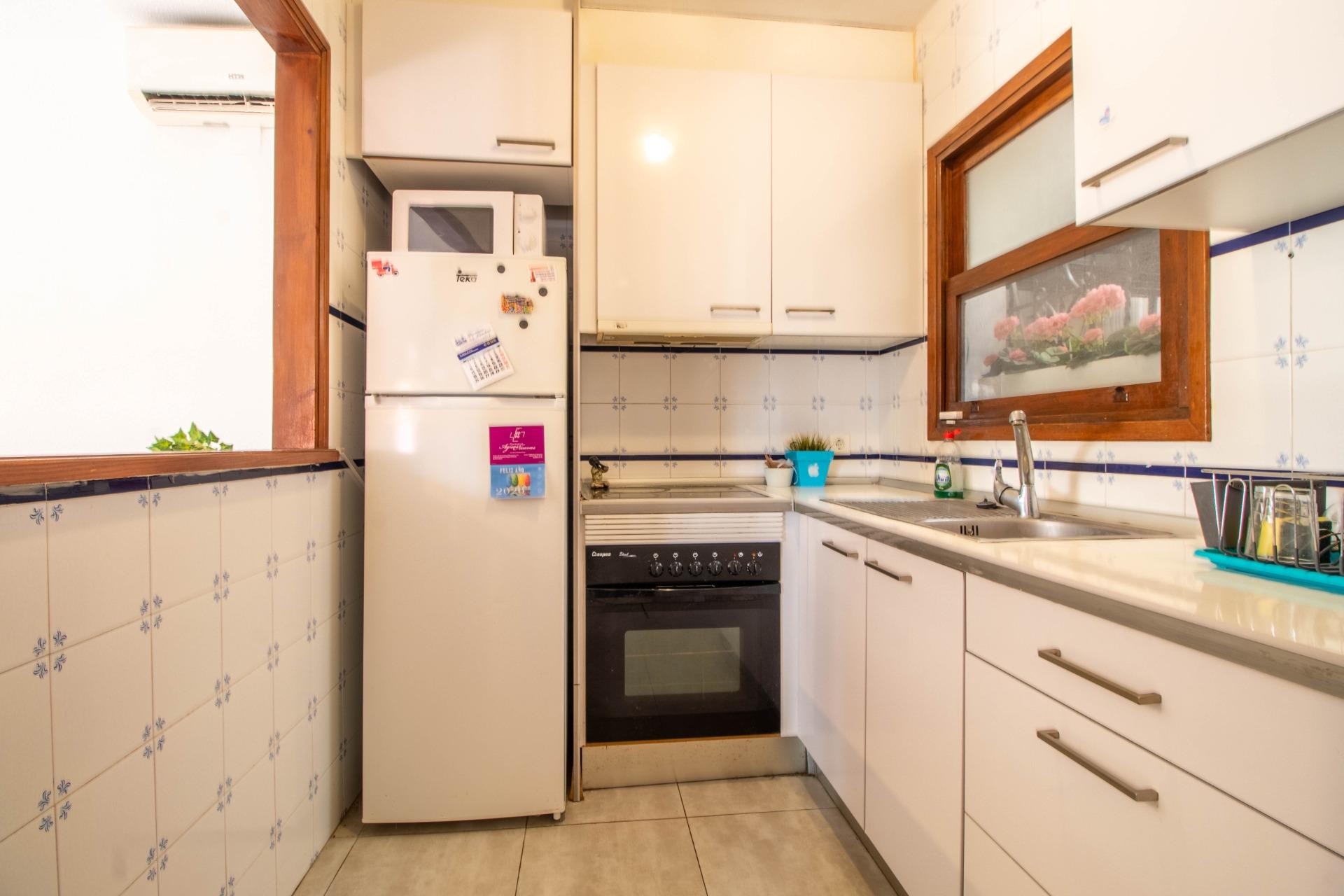 Resale - Bungalow -
Torrevieja - Torreblanca