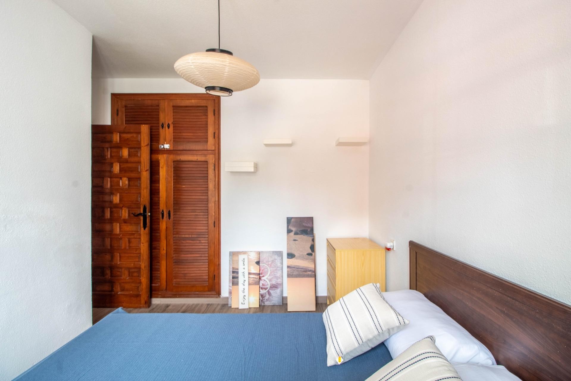 Resale - Bungalow -
Torrevieja - Torreblanca