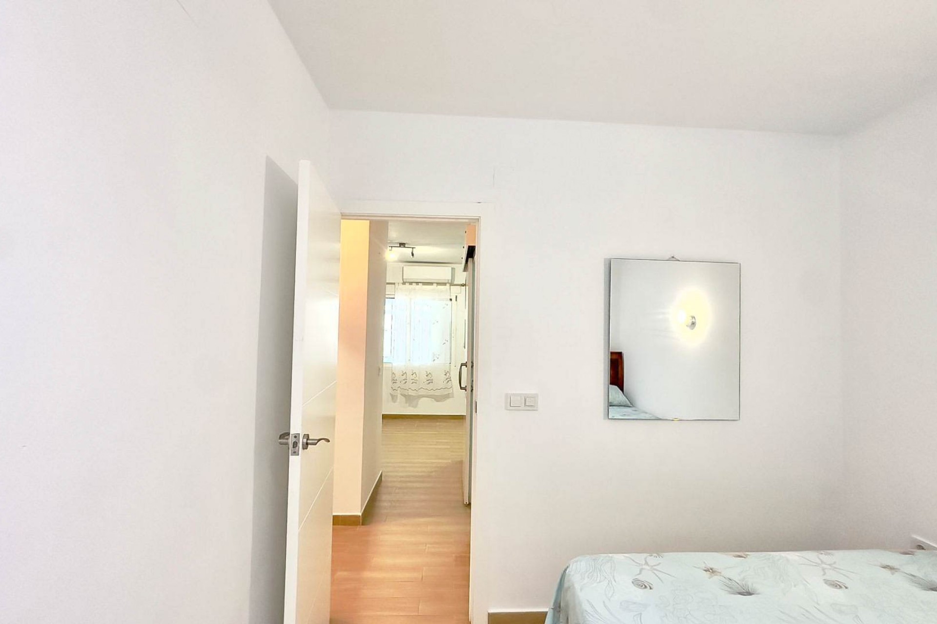 Resale - Bungalow -
Torrevieja - Torretas