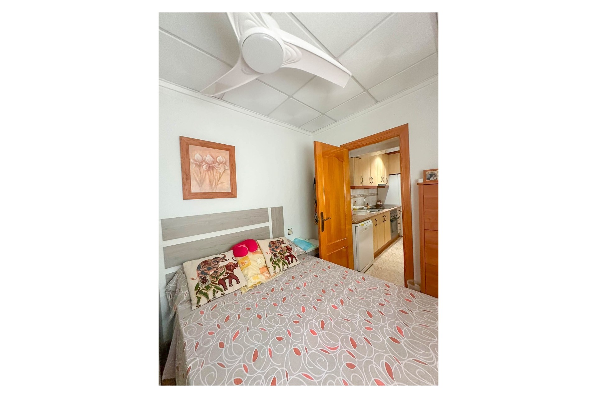 Resale - Bungalow -
Torrevieja - Urb. Rosaleda