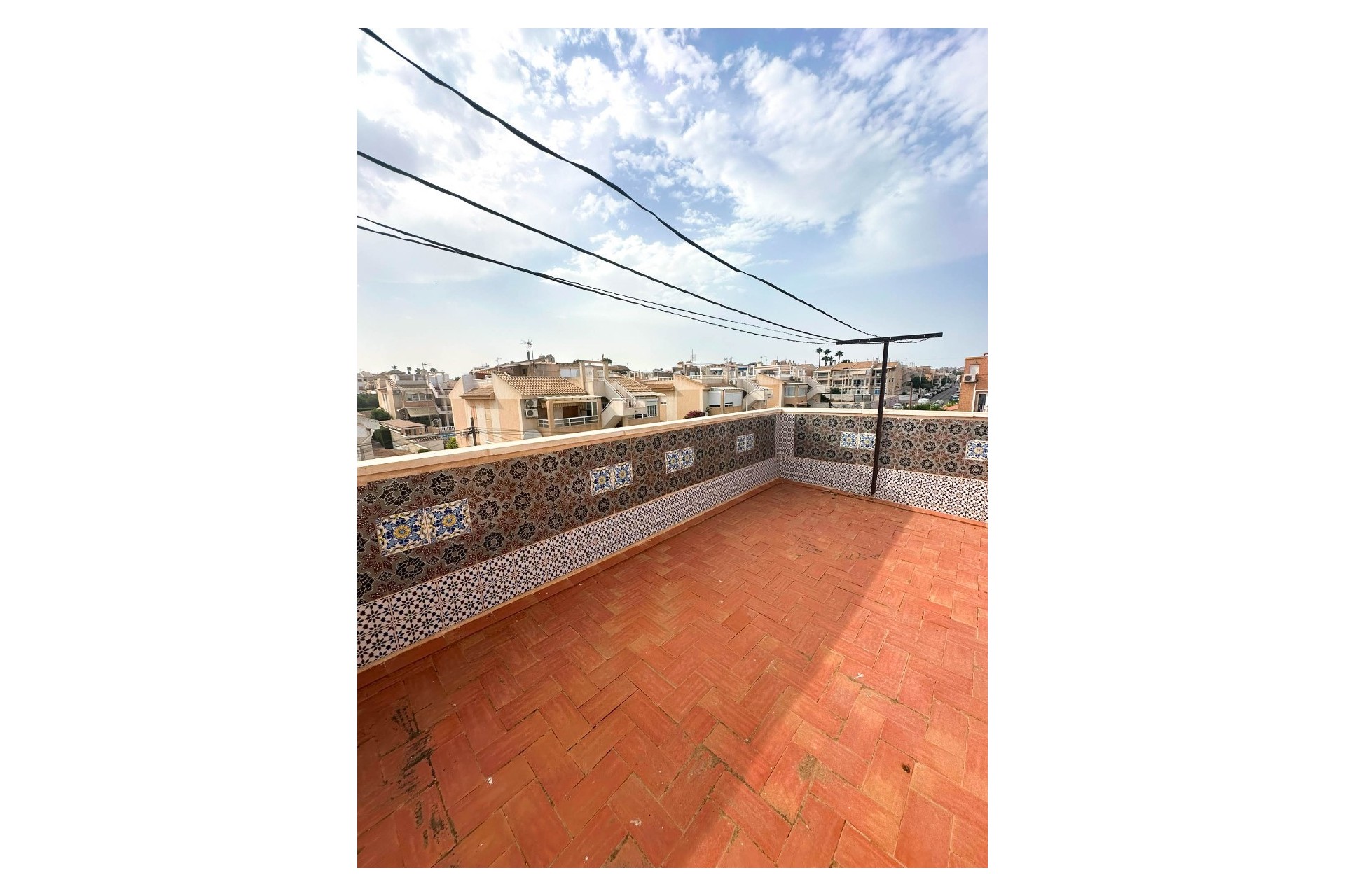 Resale - Bungalow -
Torrevieja - Urb. Rosaleda