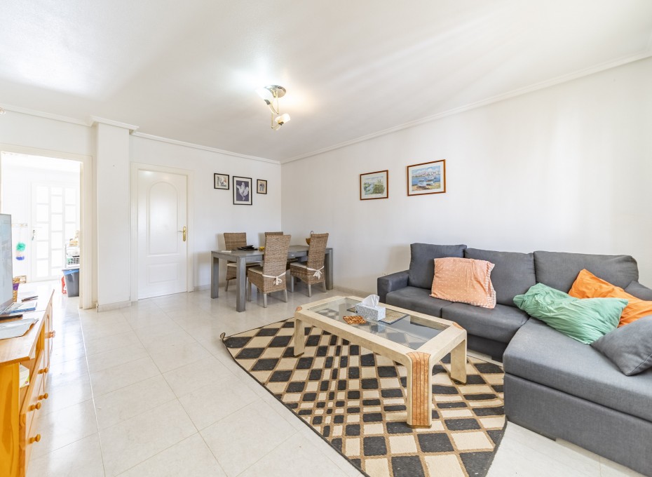 Resale - Casa de Pueblo -
Ciudad quesada - Doña Pepa