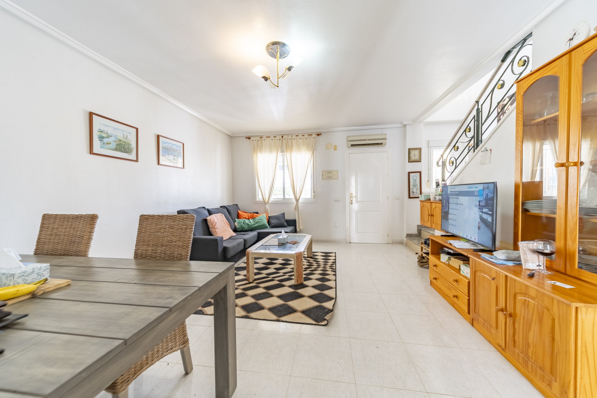 Resale - Casa de Pueblo -
Ciudad quesada - Doña Pepa