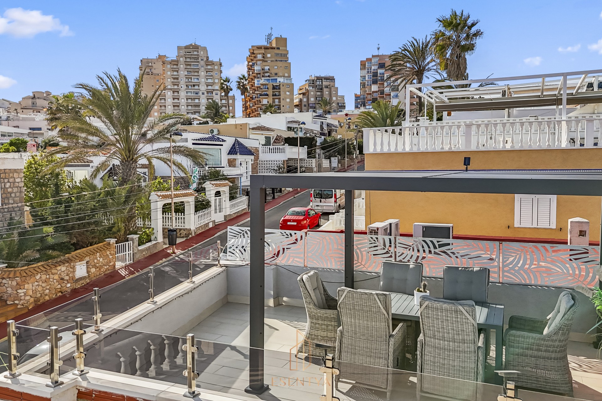 Resale - Casa de Pueblo -
Torrevieja - Cabo Cervera