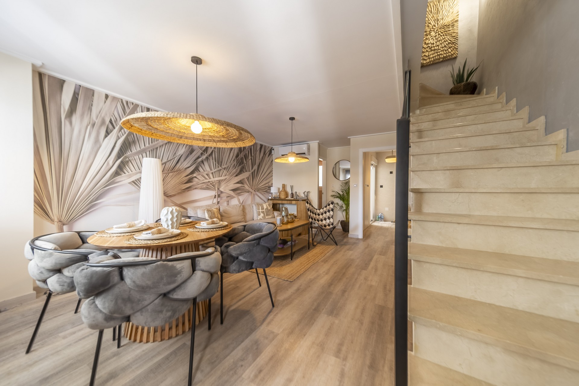 Resale - Casa de Pueblo -
Torrevieja - Los altos