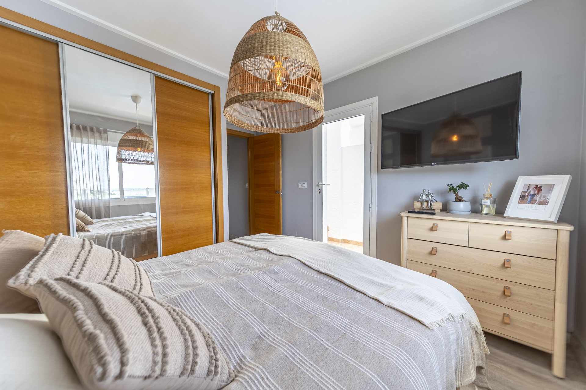 Resale - Casa de Pueblo -
Torrevieja - Los altos