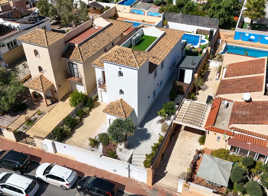 Resale - Chalet -
Los Balcones
