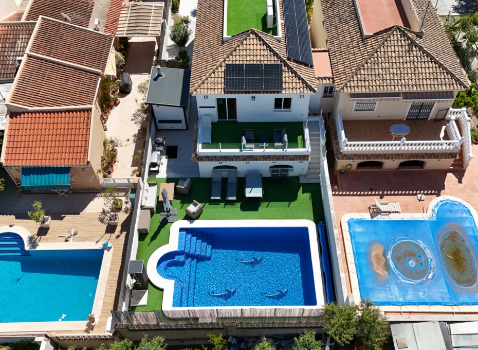 Resale - Chalet -
Los Balcones