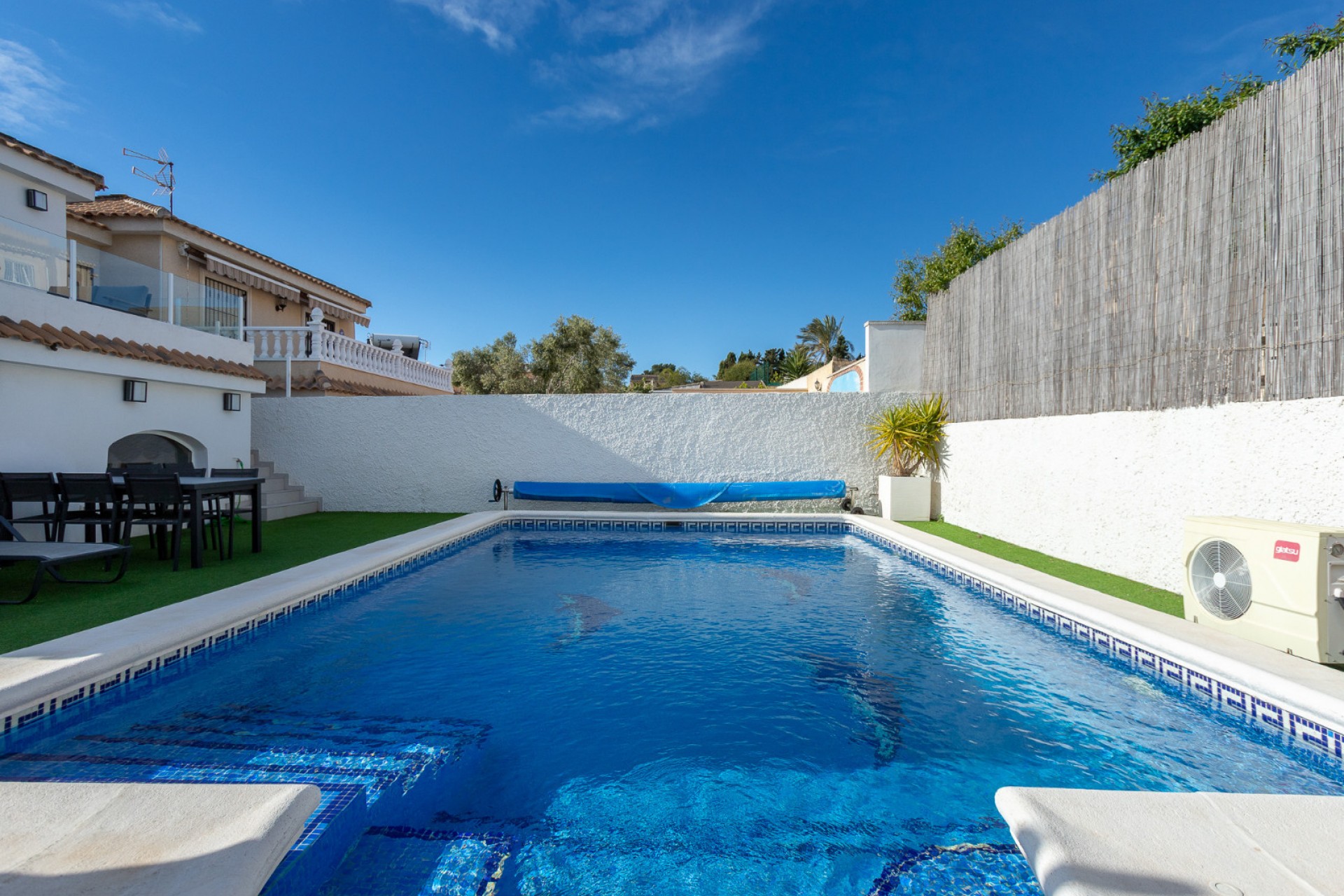 Resale - Chalet -
Los Balcones