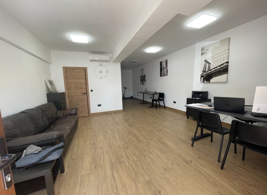 Resale - Commercial -
Guardamar del Segura - Comunidad Valenciana