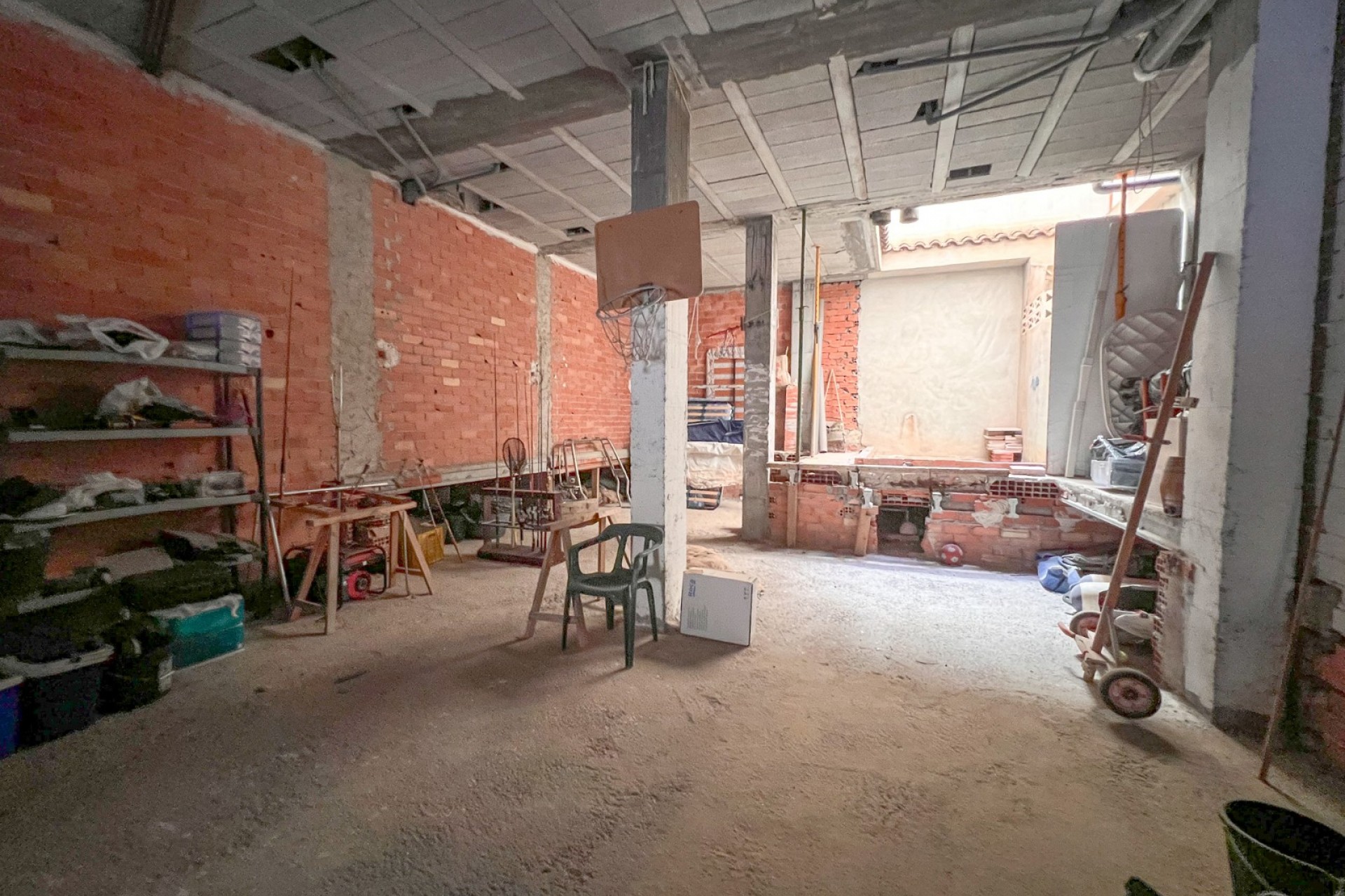 Resale - Commercial premises -
Guardamar del Segura - Guardamar