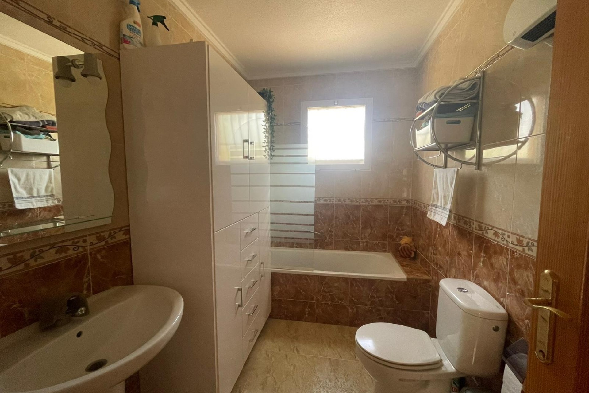 Resale - Country House -
Abanilla