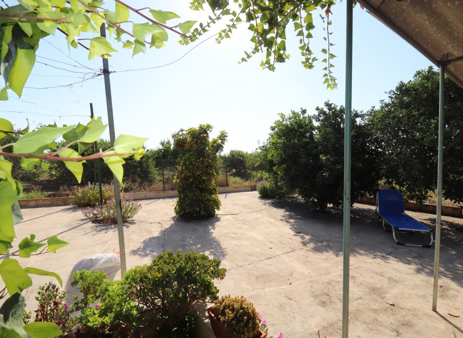 Resale - Country House -
Albatera