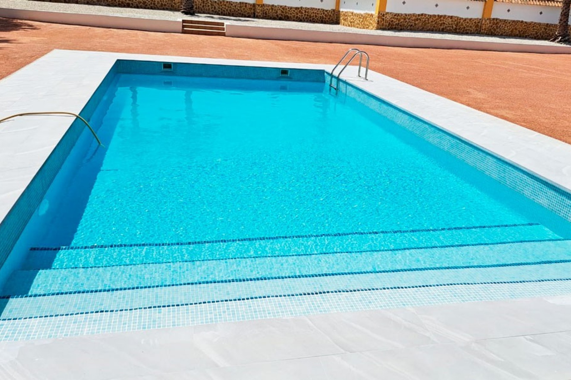 Resale - Country House -
Catral