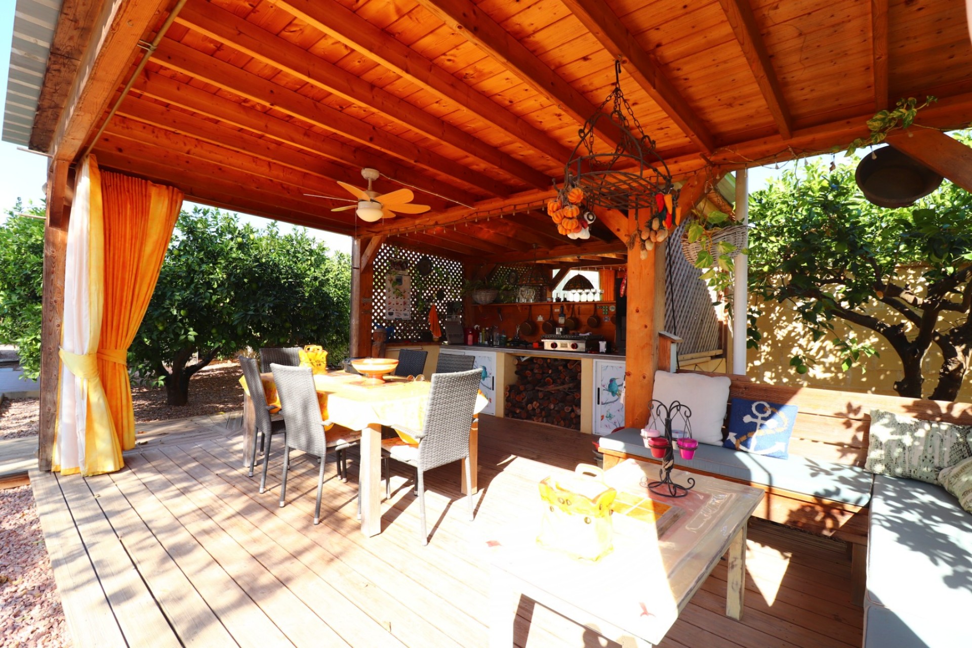 Resale - Country House -
Orihuela - La Campaneta