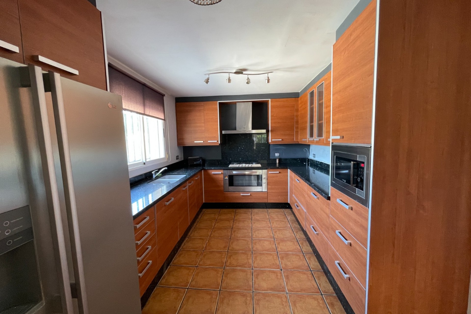 Resale - Detached House / Villa -
Millena